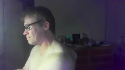 Snapshot of jamesjewels chatting on September 13, 3:20 am jamesjewels online show from September 13, 3:20 am