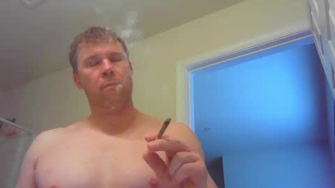 Snapshot of jamesjewels chatting on March 9, 1:59 pm jamesjewels online show from March 9, 1:59 pm