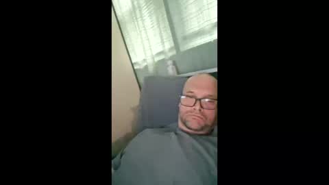 jamesmichaux9 online show from May 22, 11:28 am