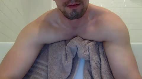 Snapshot of jamesnewtron chatting on February 8, 3:30 am jamesnewtron online show from February 8, 3:30 am