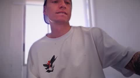 jamesss____ online show from January 23, 4:59 pm