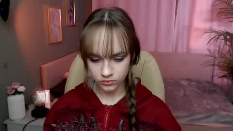 jamie_chung online show from April 12, 3:10 am