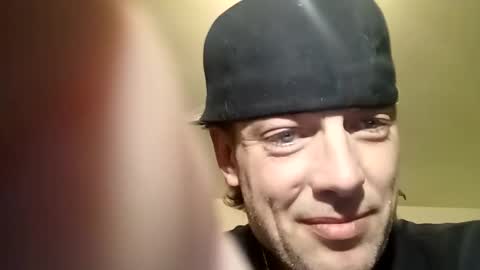 Snapshot of jamieshaneblueeyeswyo307 chatting on February 18, 8:59 am Supafly307blueeyes9in online show from February 18, 8:59 am