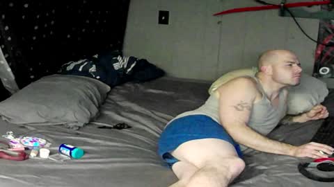 Snapshot of jamieskye72 chatting on December 2, 6:57 am CDJamieSkye online show from December 2, 6:57 am