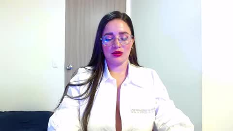 Snapshot of jane_and_paul1 chatting on February 5, 2:40 am online show from February 5, 2:40 am