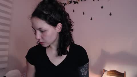 Snapshot of jane_r chatting on January 20, 12:25 am Jane online show from January 20, 12:25 am