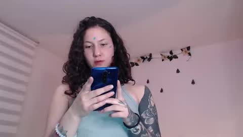 Snapshot of jane_r chatting on February 3, 11:58 pm Jane online show from February 3, 11:58 pm