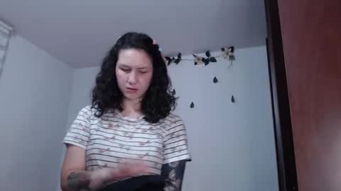 Snapshot of jane_r chatting on March 4, 2:17 am Jane online show from March 4, 2:17 am