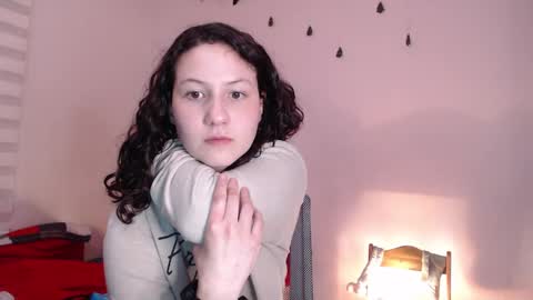 Snapshot of jane_r chatting on March 11, 12:22 am Jane online show from March 11, 12:22 am
