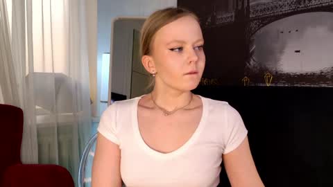 jane_westt online show from April 9, 2:12 pm