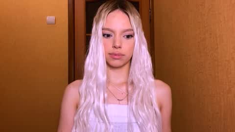 Kary online show from March 15, 7:28 pm