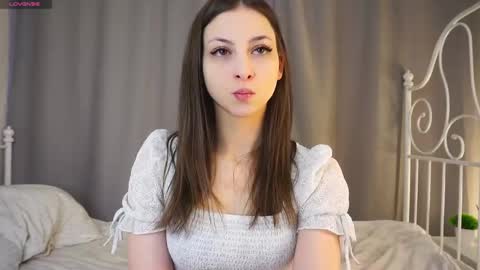 Jennifer  online show from February 13, 5:58 am
