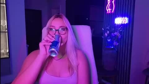 Jane online show from November 4, 8:54 pm