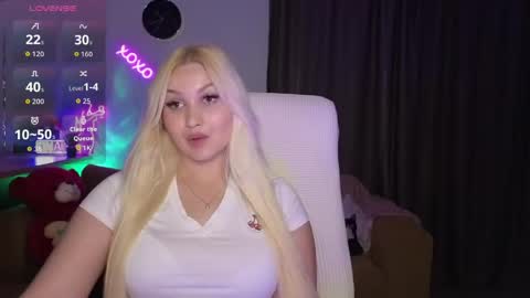 Jane online show from May 9, 3:40 pm