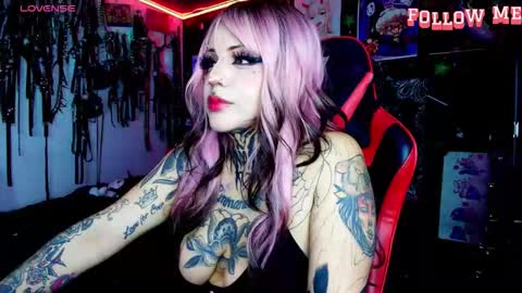      online show from December 18, 11:44 pm