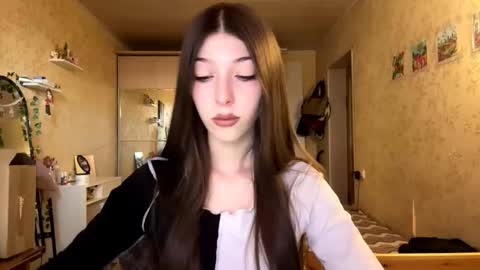 janntenpenny online show from September 18, 1:15 pm