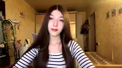 janntenpenny online show from September 19, 1:26 pm