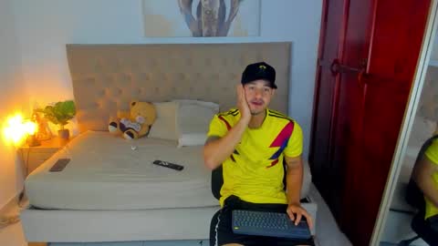 janomar01 online show from October 11, 7:28 pm