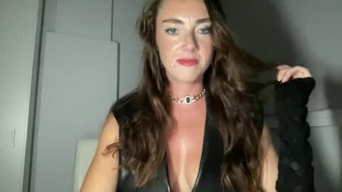 janorisse online show from July 12, 9:51 pm