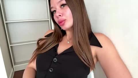 Candle online show from May 20, 1:57 am
