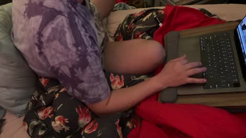 jaqenhghr online show from December 25, 4:22 am