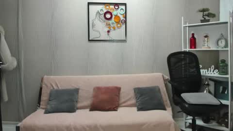 JaquelinLaurent online show from January 14, 9:56 pm