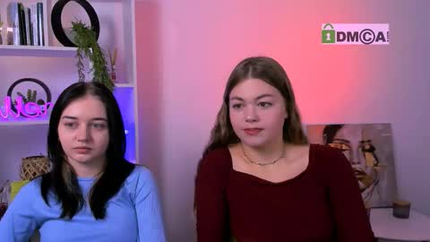 jasmies online show from October 17, 8:40 am
