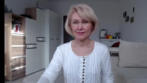 Jasmin room for people 40 online show from February 2, 1:30 pm