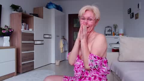 Jasmin room for people 40 online show from March 5, 6:55 am