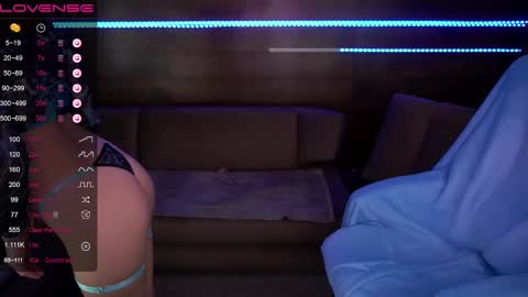 Snapshot of jasmin_james_ chatting on December 13, 5:32 pm Jasmin online show from December 13, 5:32 pm