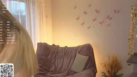 Chloe online show from March 7, 7:08 am