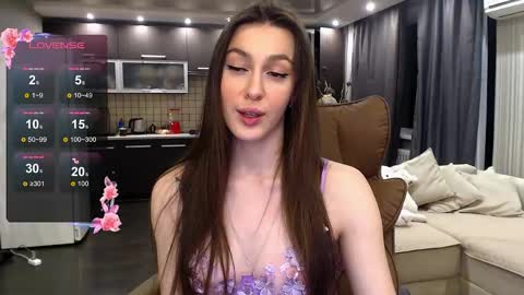 Jasmine online show from April 15, 6:55 pm