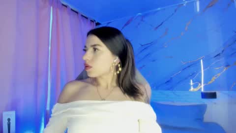 Snapshot of jasmine_hyper_1 chatting on February 4, 8:38 pm Jas online show from February 4, 8:38 pm
