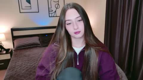 Jasmine online show from September 28, 3:54 pm