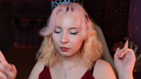 Jasmine online show from February 9, 11:14 am