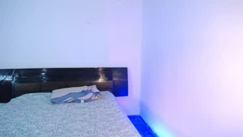 jaspeer__ online show from July 16, 5:05 pm