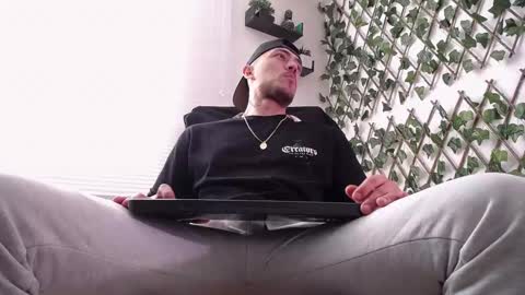Snapshot of jasson_king01 chatting on February 17, 4:17 pm JKing online show from February 17, 4:17 pm