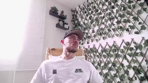 Snapshot of jasson_king01 chatting on March 8, 9:29 pm JKing online show from March 8, 9:29 pm