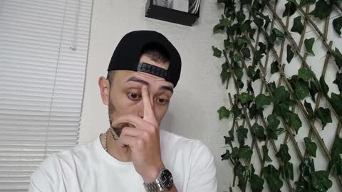 Snapshot of jasson_king01 chatting on January 10, 2:25 am JKing online show from January 10, 2:25 am