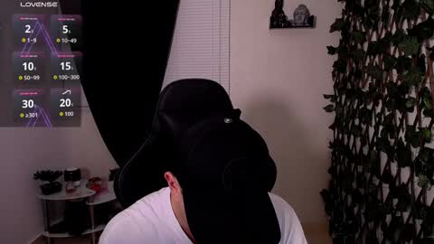 JKing  online show from February 7, 2:58 am