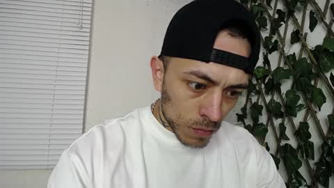 Snapshot of jasson_king01 chatting on January 9, 2:11 am JKing online show from January 9, 2:11 am