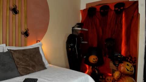 J A S S O N  online show from October 23, 2:51 pm