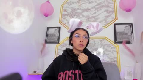 Jaulyn online show from May 15, 2:02 pm