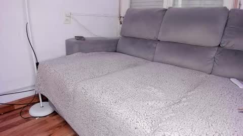 Javier  online show from February 6, 4:32 pm