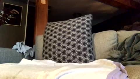 Jaws  online show from November 11, 9:50 pm