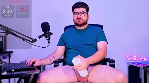 Snapshot of jax_luna chatting on December 29, 6:38 pm Jax Luna online show from December 29, 6:38 pm