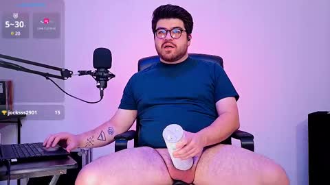 Snapshot of jax_luna chatting on March 7, 5:51 am Jax Luna online show from March 7, 5:51 am