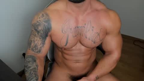 Snapshot of jaxonhunk chatting on March 10, 5:22 am JaxonHunk online show from March 10, 5:22 am
