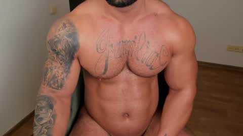 Snapshot of jaxonhunk chatting on January 28, 4:08 am JaxonHunk online show from January 28, 4:08 am