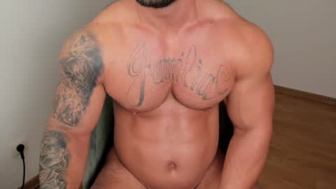 Snapshot of jaxonhunk chatting on January 17, 3:12 am JaxonHunk online show from January 17, 3:12 am